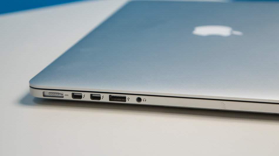 MacBook Thunderstrike