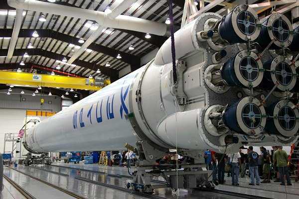 Space X Falcon 9